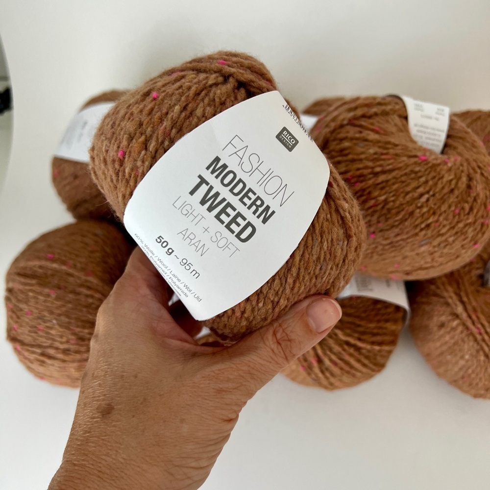 Brown Fashion Modern Tweed Yarn lot of 10 balls